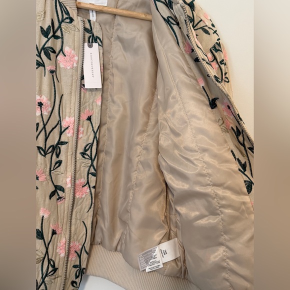 NWT Avec Les Filles Anthropologie Embroidered Floral Bomber Jacket. - Picture 6 of 9